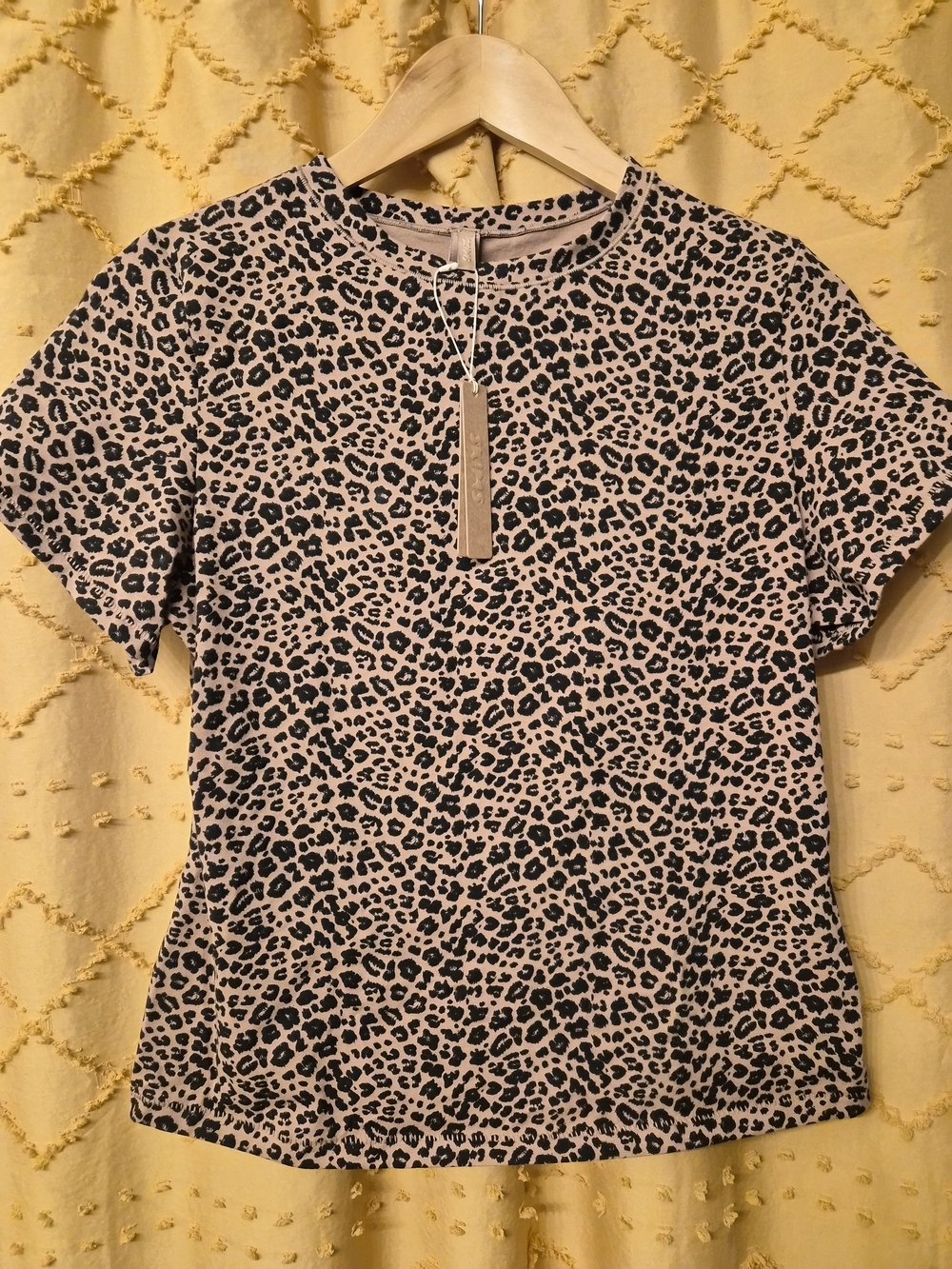 SKIMS Leopard-Print Short Sleeve Crew Tee in Pink and Black